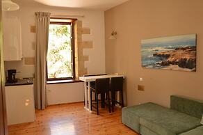 Erietta Suites