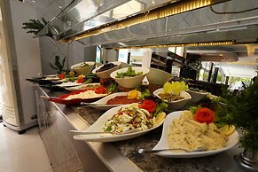 Kleopatra Arsi Hotel