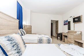 Kleopatra Arsi Hotel