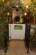 Siesta Key Palms Resort