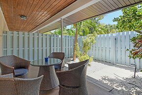 Siesta Key Palms Resort