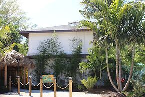 Siesta Key Palms Resort