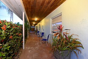 Siesta Key Palms Resort