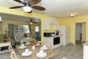 Siesta Key Palms Resort