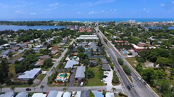 Siesta Key Palms Resort