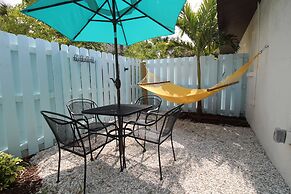 Siesta Key Palms Resort