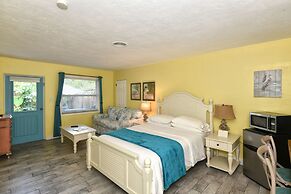 Siesta Key Palms Resort