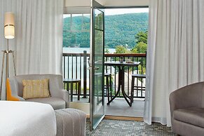 Courtyard by Marriott Lake George