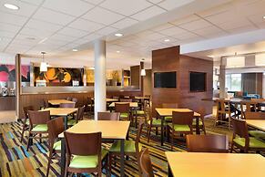 Fairfield Inn & Suites Lancaster East at The Outlets