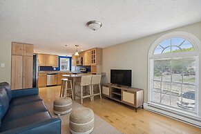 Stage Run By The Sea