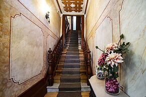 Dukes Corner Guest House