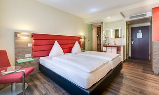 NOVINA HOTEL Wöhrdersee Nürnberg City