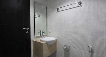 Kuta Airport Insta Hotel