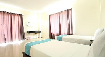 Kuta Airport Insta Hotel