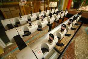 City Golf Resort Hotel