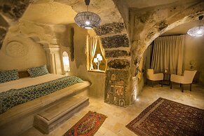 Azure Cave Suites