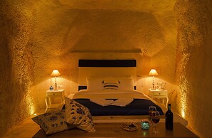 Azure Cave Suites