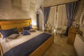 Azure Cave Suites