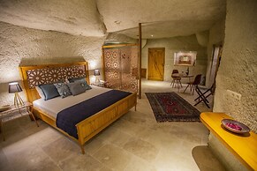 Azure Cave Suites