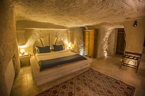 Azure Cave Suites