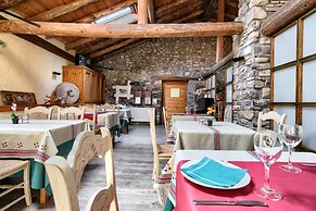 Hostal Almadiero