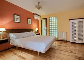 Hostal Almadiero