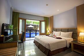 Famous Hotel Kuta