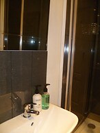 Aberllynfi Riverside Guesthouse