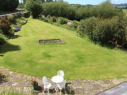 Aberllynfi Riverside Guesthouse