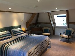 Aberllynfi Riverside Guesthouse