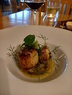 Orchard Lodge & Wolds Restaurant