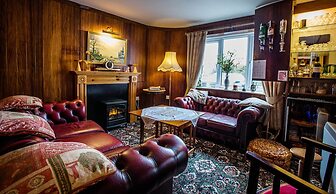 Orchard Lodge & Wolds Restaurant