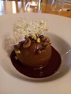 Orchard Lodge & Wolds Restaurant