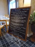 Orchard Lodge & Wolds Restaurant