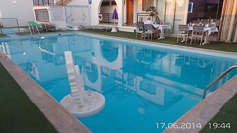 Neptune Hotel Apartments