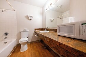 Best Value Inn by OYO Portland OR South East