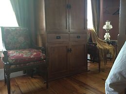 Scotch Hill Inn