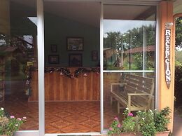 Cabinas Los Guayabos