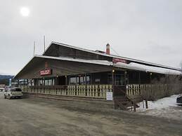Airport Chalet
