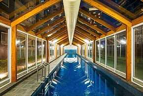 Platinum Apartments on Whiteman St