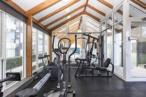 Platinum Apartments on Whiteman St