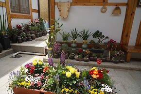 Dowonjeong Healing House