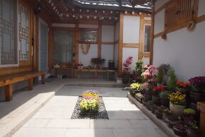Dowonjeong Healing House