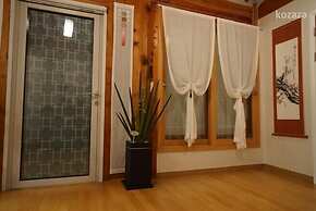 Dowonjeong Healing House