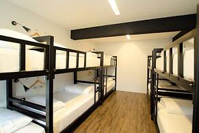 STrips the Poshtel - Hostel