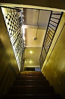 STrips the Poshtel - Hostel