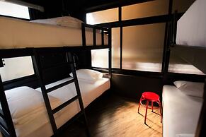 STrips the Poshtel - Hostel