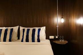 STrips the Poshtel - Hostel