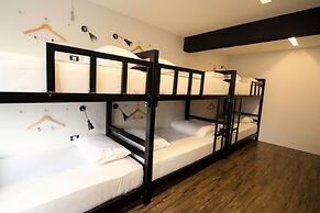 STrips the Poshtel - Hostel