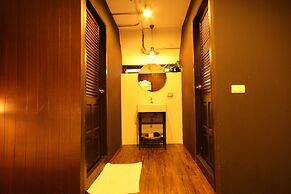 STrips the Poshtel - Hostel